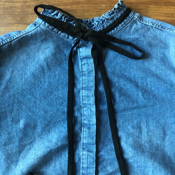 Kenzie chambray button down blouse with neck tie - Picture 2 of 12